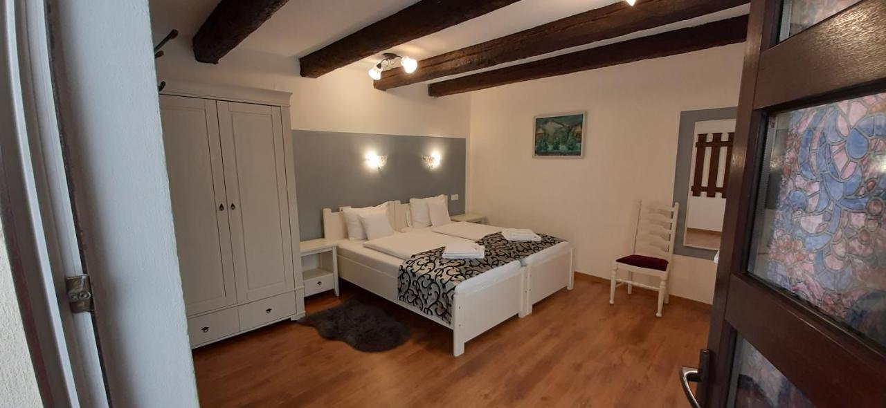 Gasthof Clara Sibiu Room photo